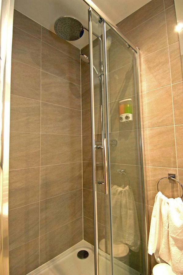 Pitt Street Apartment Beautiful Spacious Apartment Free Parking And Free Sanitizer Edynburg Zewnętrze zdjęcie
